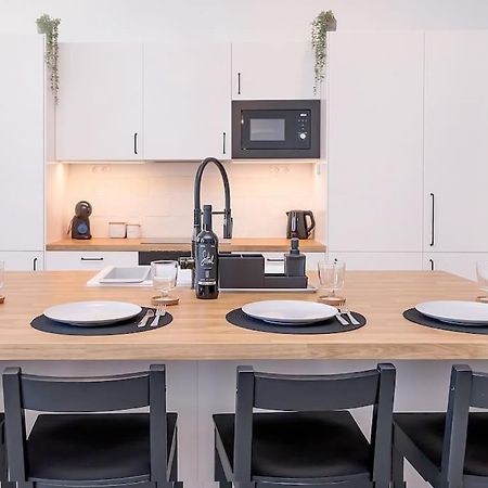 Homey Apt Competa Bagian luar foto