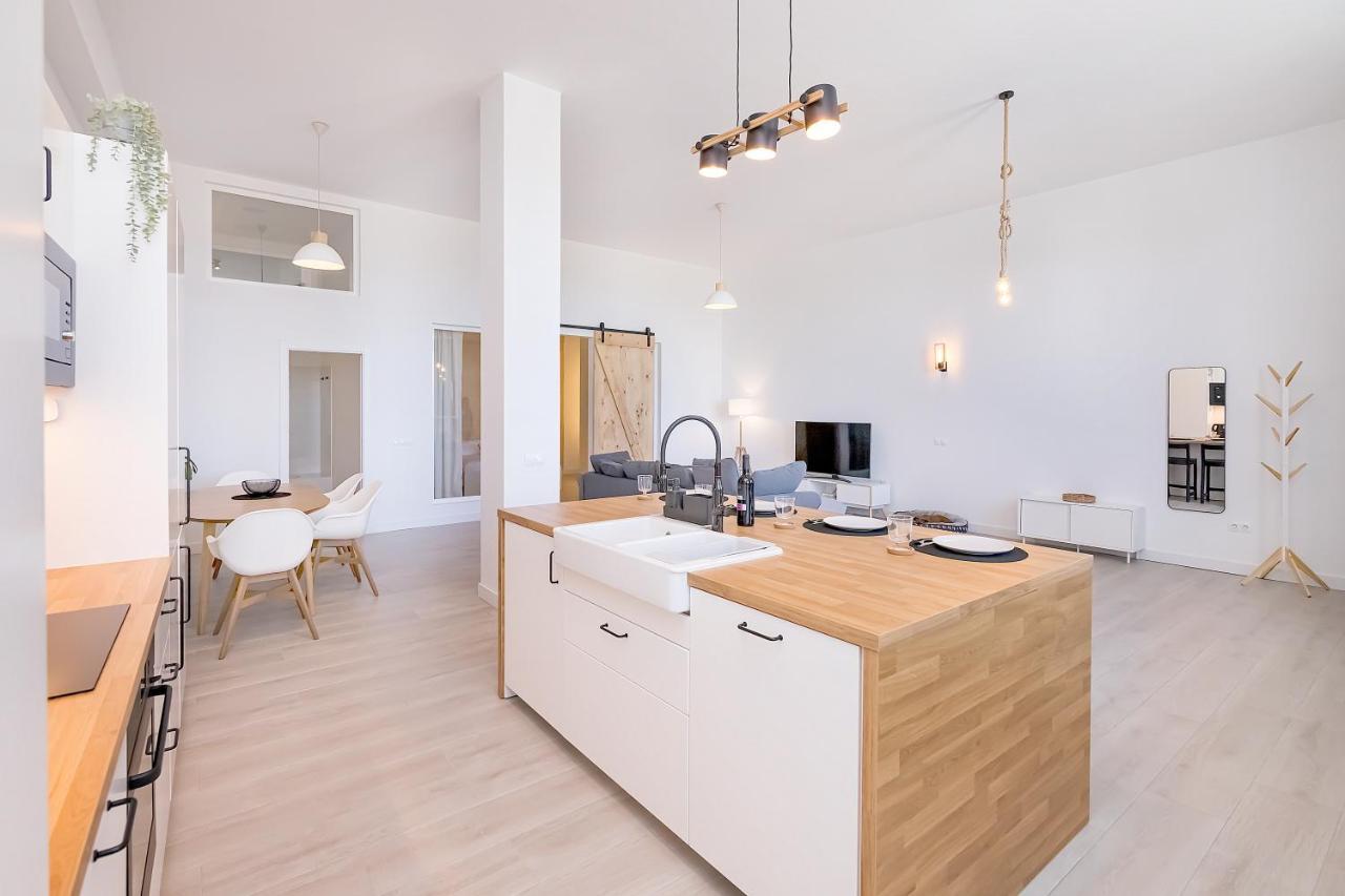 Homey Apt Competa Bagian luar foto