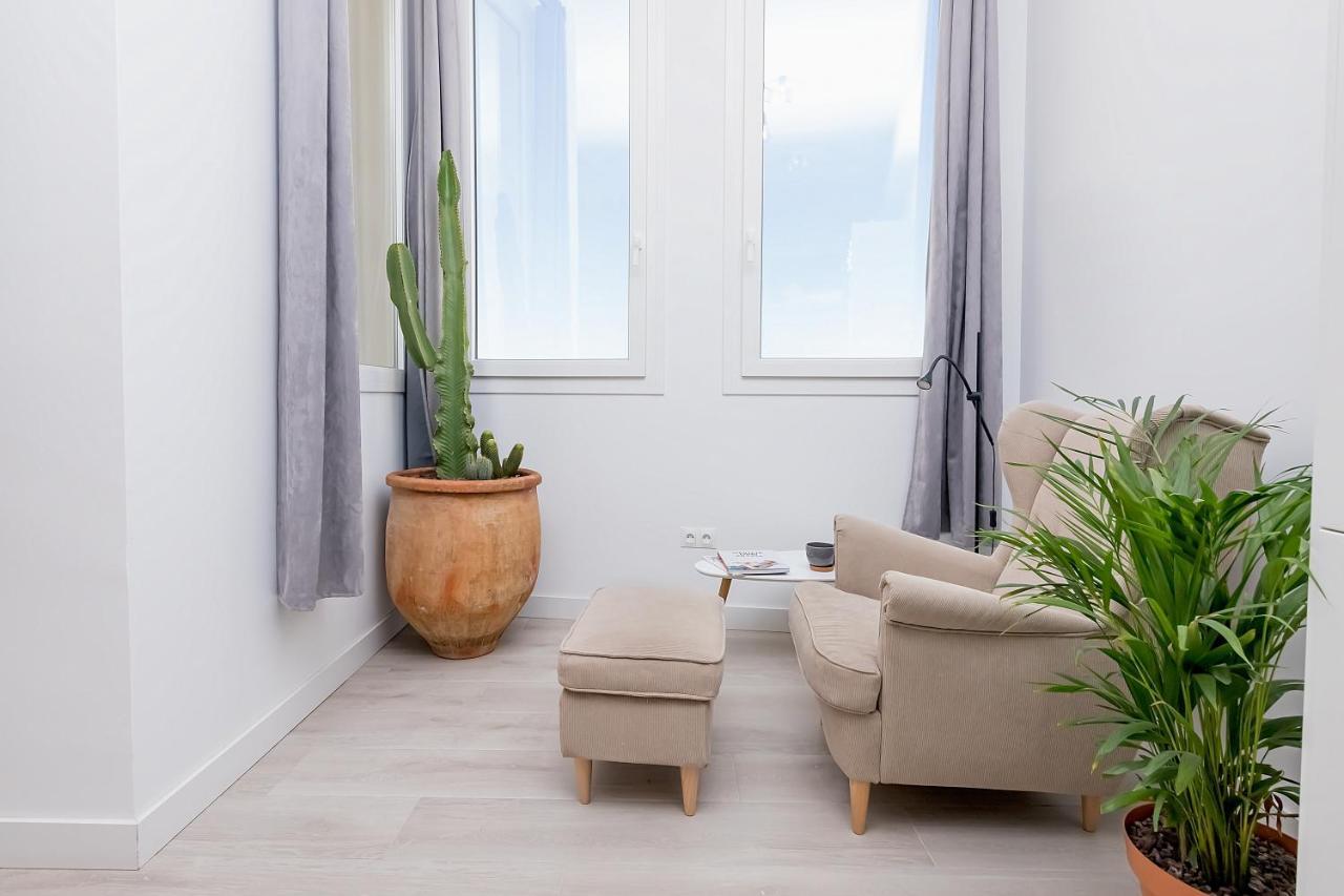 Homey Apt Competa Bagian luar foto